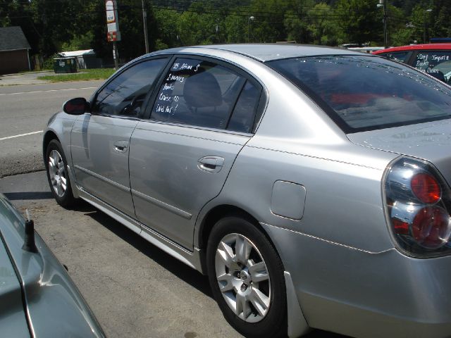 2005 Nissan Altima XR