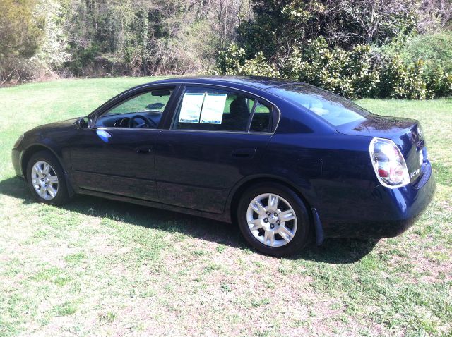 2005 Nissan Altima Pickupslt Quad Cab SWB 4WD 4x4 Truck