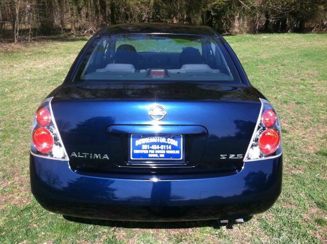 2005 Nissan Altima Pickupslt Quad Cab SWB 4WD 4x4 Truck