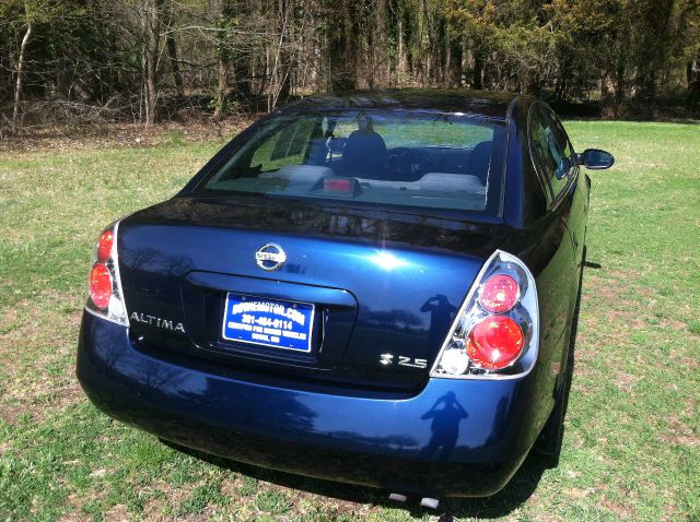 2005 Nissan Altima Pickupslt Quad Cab SWB 4WD 4x4 Truck