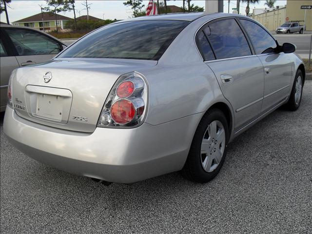 2005 Nissan Altima Pickupslt Quad Cab SWB 4WD 4x4 Truck