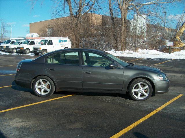 2005 Nissan Altima LE