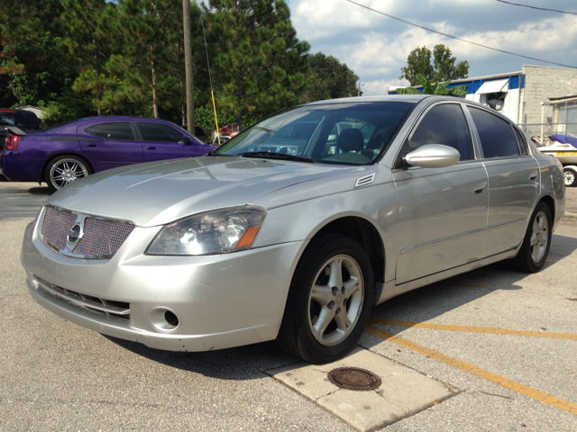 2005 Nissan Altima Pickupslt Quad Cab SWB 4WD 4x4 Truck