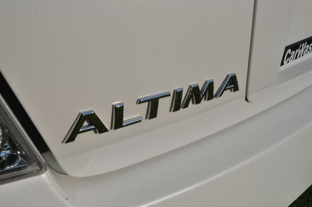 2005 Nissan Altima GS-R