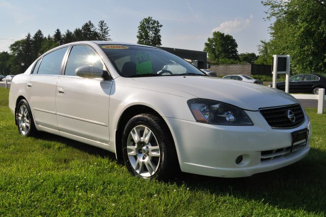 2005 Nissan Altima GS-R