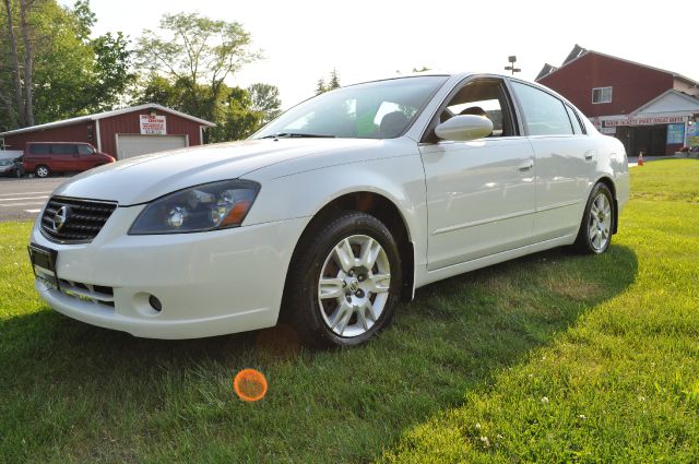 2005 Nissan Altima GS-R