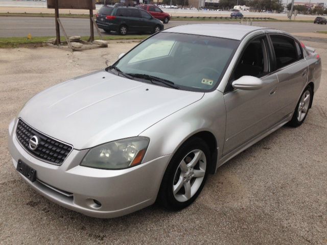 2005 Nissan Altima LE