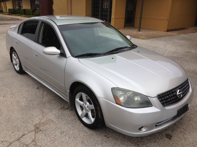 2005 Nissan Altima LE