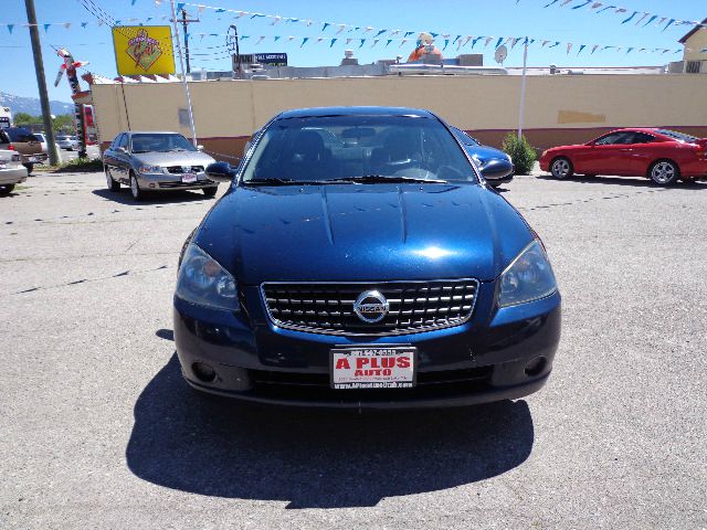 2005 Nissan Altima Pickupslt Quad Cab SWB 4WD 4x4 Truck