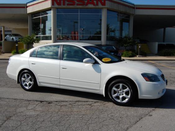 2005 Nissan Altima Base