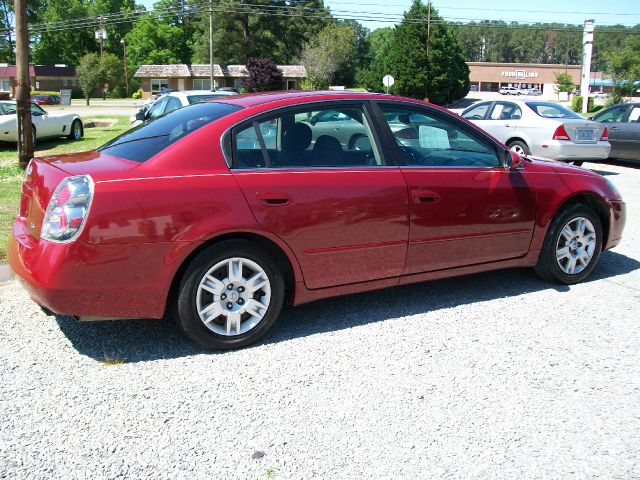 2005 Nissan Altima Pickupslt Quad Cab SWB 4WD 4x4 Truck