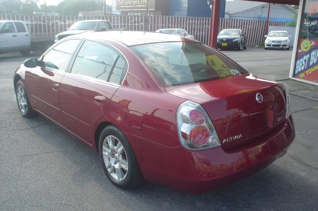 2005 Nissan Altima XR