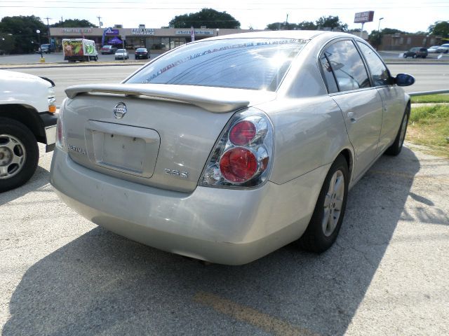 2005 Nissan Altima Pickupslt Quad Cab SWB 4WD 4x4 Truck