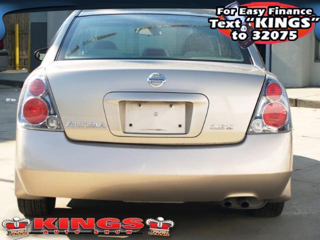 2005 Nissan Altima 2500 HD LS