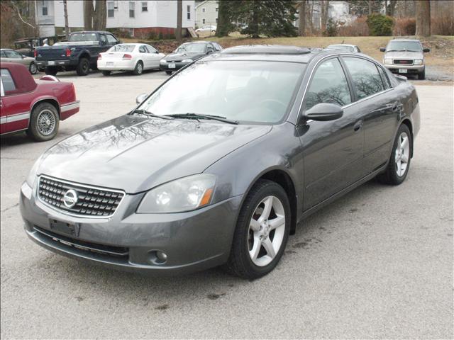 2005 Nissan Altima Regular Cab