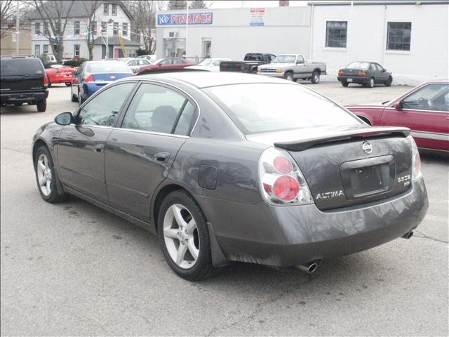 2005 Nissan Altima Regular Cab