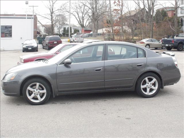 2005 Nissan Altima Regular Cab