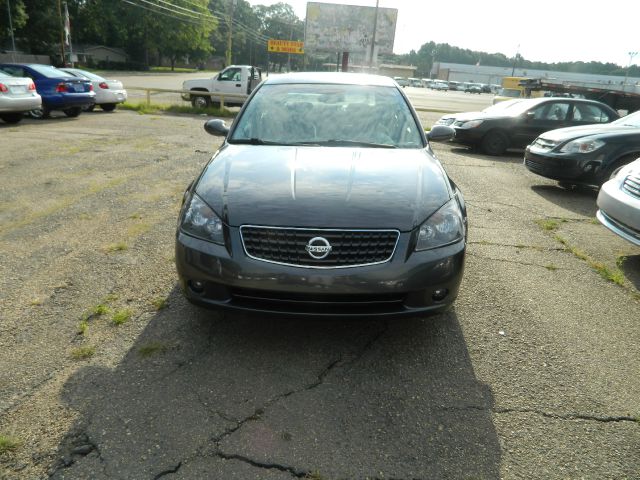 2005 Nissan Altima LE