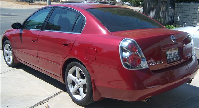 2005 Nissan Altima Front-wheel Drive LS SUV