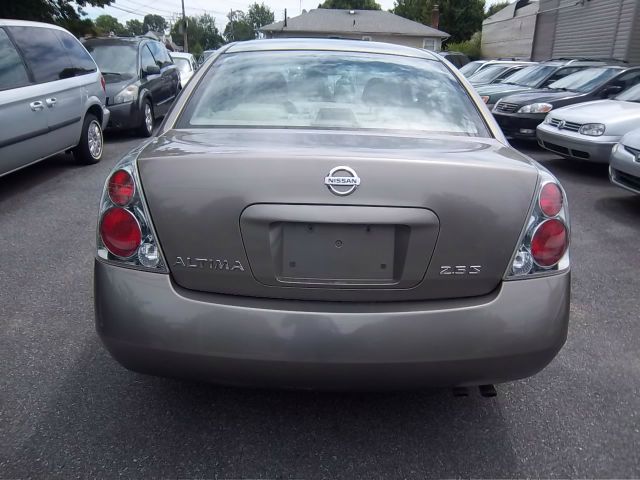 2005 Nissan Altima Pickupslt Quad Cab SWB 4WD 4x4 Truck