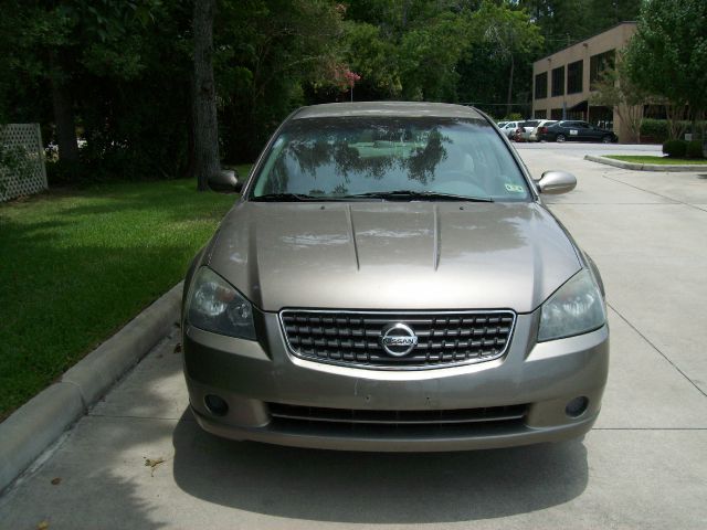 2005 Nissan Altima Pickupslt Quad Cab SWB 4WD 4x4 Truck