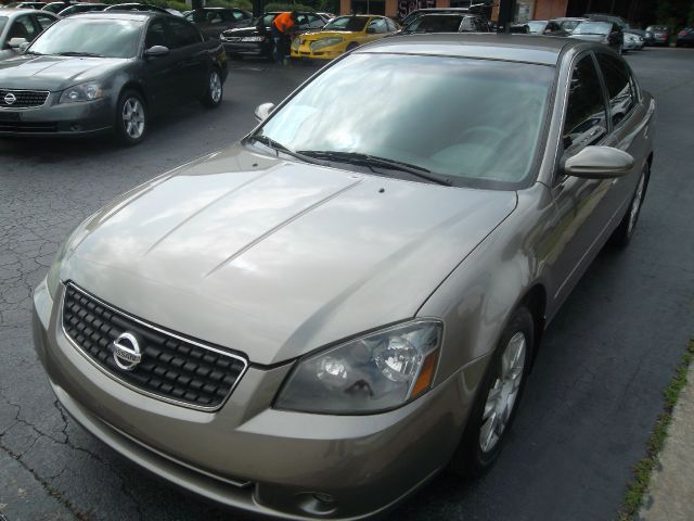 2005 Nissan Altima Pickupslt Quad Cab SWB 4WD 4x4 Truck