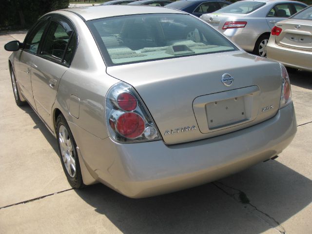 2005 Nissan Altima Pickupslt Quad Cab SWB 4WD 4x4 Truck