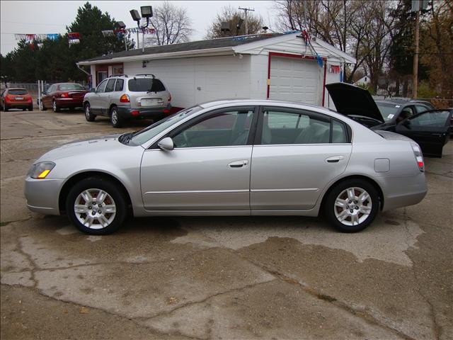 2005 Nissan Altima Sport Utility 4 D