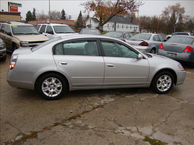 2005 Nissan Altima Sport Utility 4 D