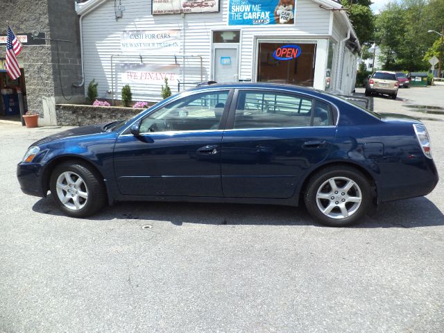 2005 Nissan Altima Pickupslt Quad Cab SWB 4WD 4x4 Truck