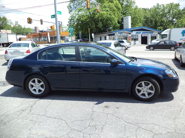 2005 Nissan Altima Pickupslt Quad Cab SWB 4WD 4x4 Truck