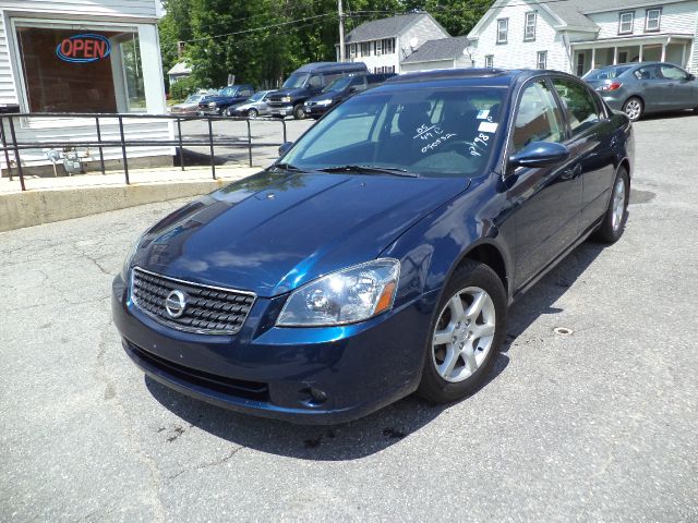 2005 Nissan Altima Pickupslt Quad Cab SWB 4WD 4x4 Truck