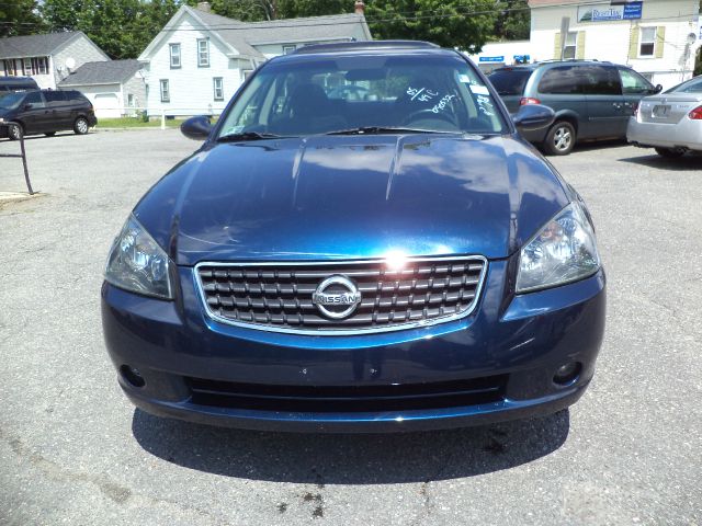 2005 Nissan Altima Pickupslt Quad Cab SWB 4WD 4x4 Truck