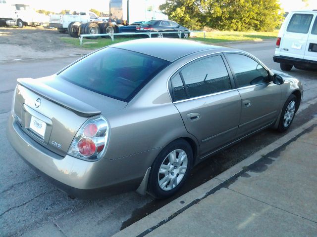 2005 Nissan Altima SLT Quad Cab 2WD