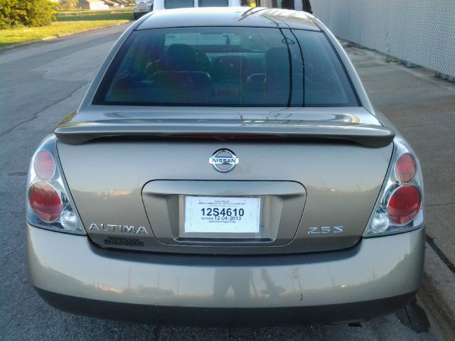 2005 Nissan Altima SLT Quad Cab 2WD