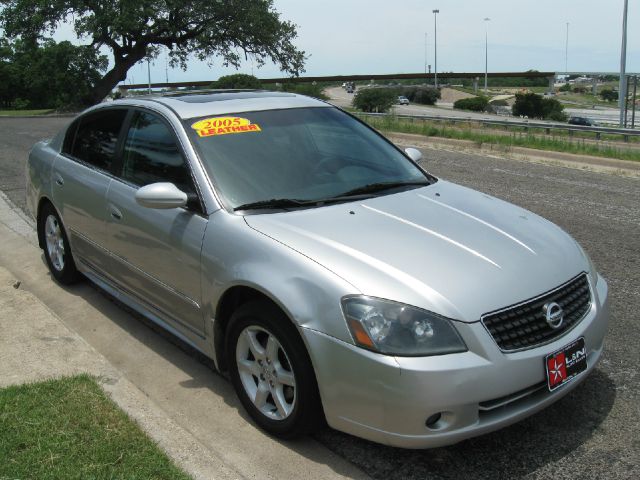 2005 Nissan Altima Pickupslt Quad Cab SWB 4WD 4x4 Truck