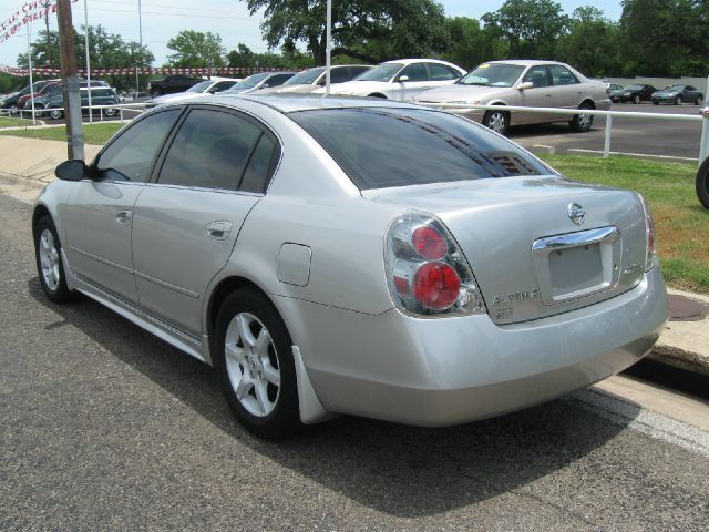 2005 Nissan Altima Pickupslt Quad Cab SWB 4WD 4x4 Truck