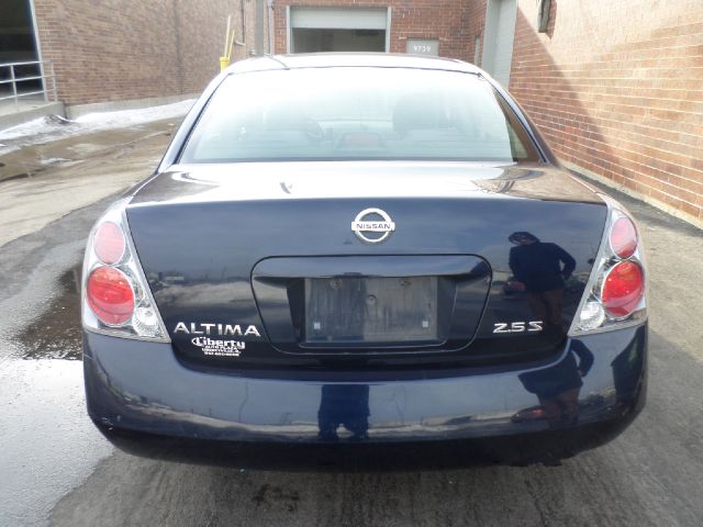 2005 Nissan Altima Pickupslt Quad Cab SWB 4WD 4x4 Truck