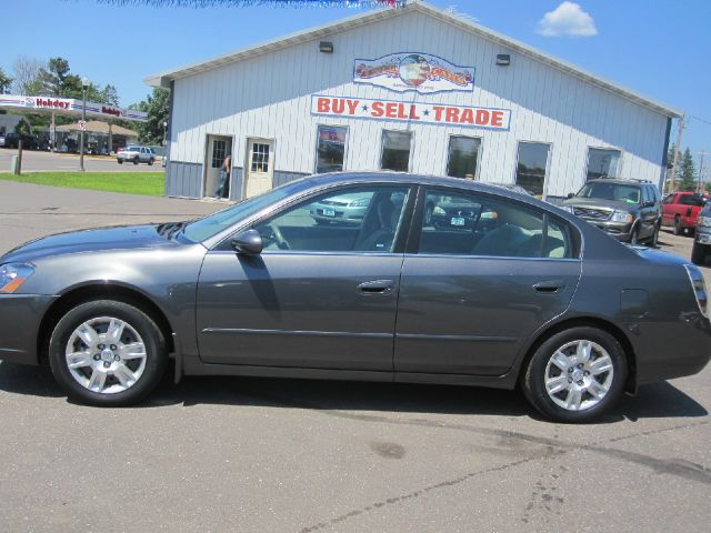 2005 Nissan Altima Pickupslt Quad Cab SWB 4WD 4x4 Truck