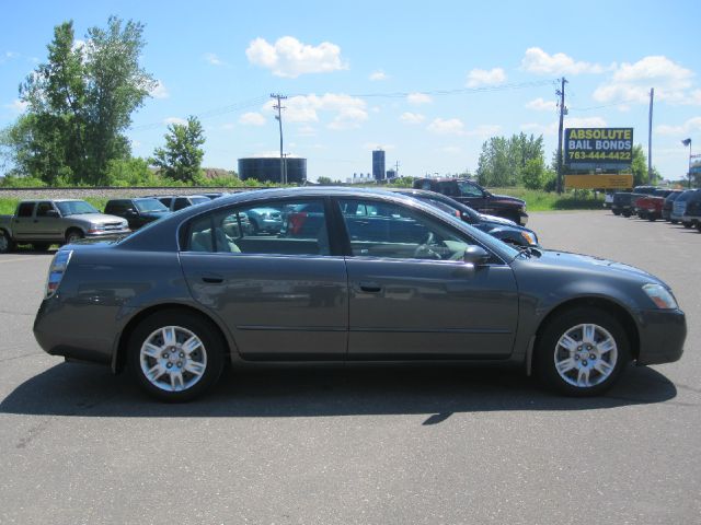 2005 Nissan Altima Pickupslt Quad Cab SWB 4WD 4x4 Truck