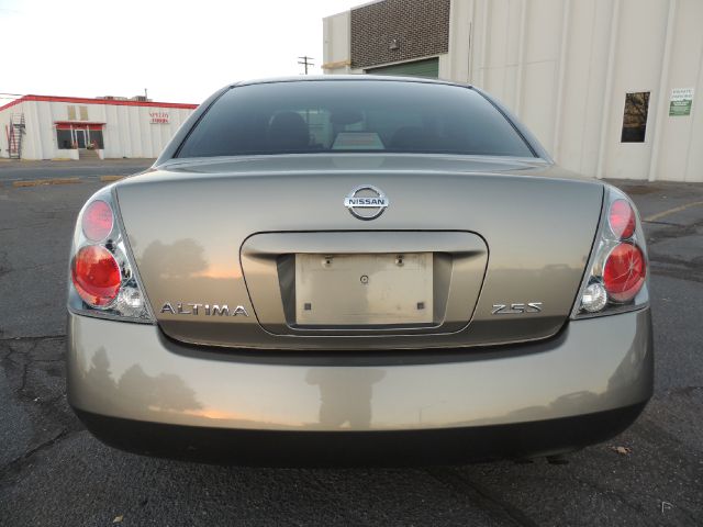 2005 Nissan Altima Pickupslt Quad Cab SWB 4WD 4x4 Truck