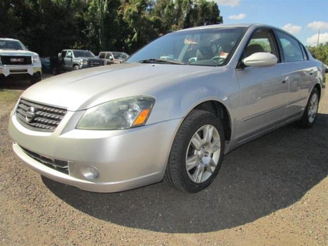 2005 Nissan Altima Pickupslt Quad Cab SWB 4WD 4x4 Truck