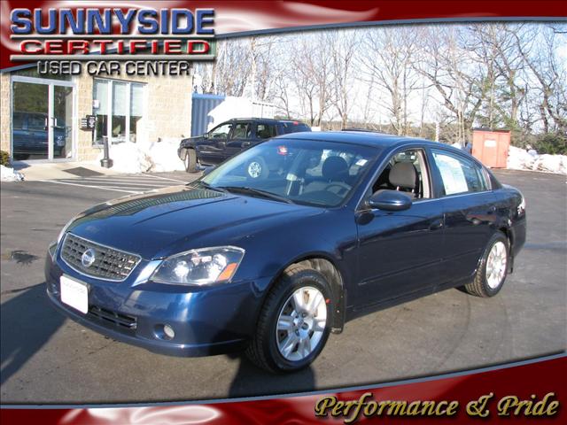 2005 Nissan Altima 4x4 Truck