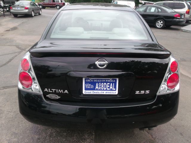 2005 Nissan Altima Pickupslt Quad Cab SWB 4WD 4x4 Truck