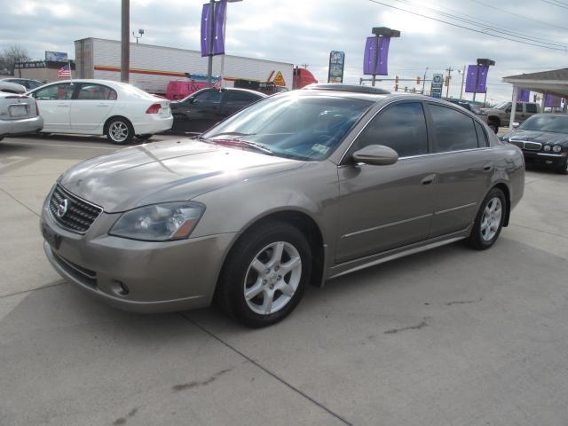 2005 Nissan Altima SLT Quad Cab 2WD