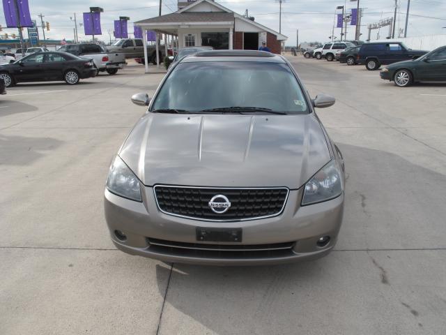 2005 Nissan Altima SLT Quad Cab 2WD