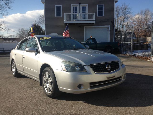 2005 Nissan Altima Pickupslt Quad Cab SWB 4WD 4x4 Truck