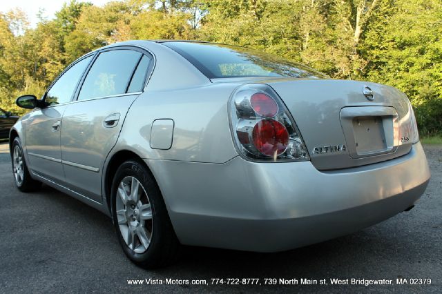 2005 Nissan Altima Pickupslt Quad Cab SWB 4WD 4x4 Truck