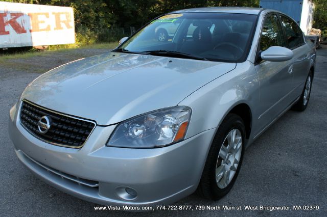 2005 Nissan Altima Pickupslt Quad Cab SWB 4WD 4x4 Truck