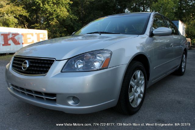 2005 Nissan Altima Pickupslt Quad Cab SWB 4WD 4x4 Truck